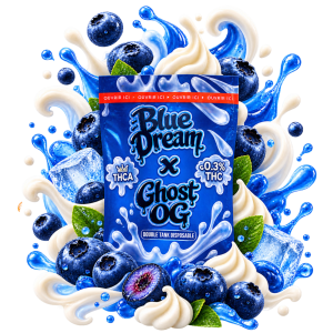 Packaging de vape THCA Double Tank Blue Dream x Ghost OG, entouré de myrtilles, de glaçons et d’éclaboussures crémeuses bleues et blanches dans un univers frais et gourmand.